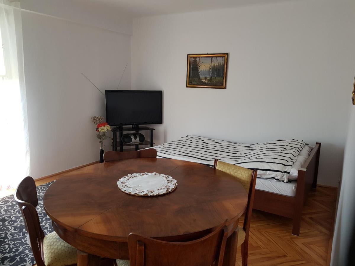 Mieszkanie W Centrum Krakowa Екстер'єр фото